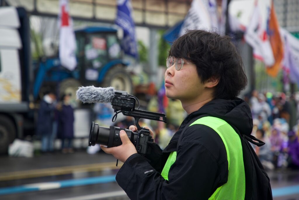 최호영 감독 사진